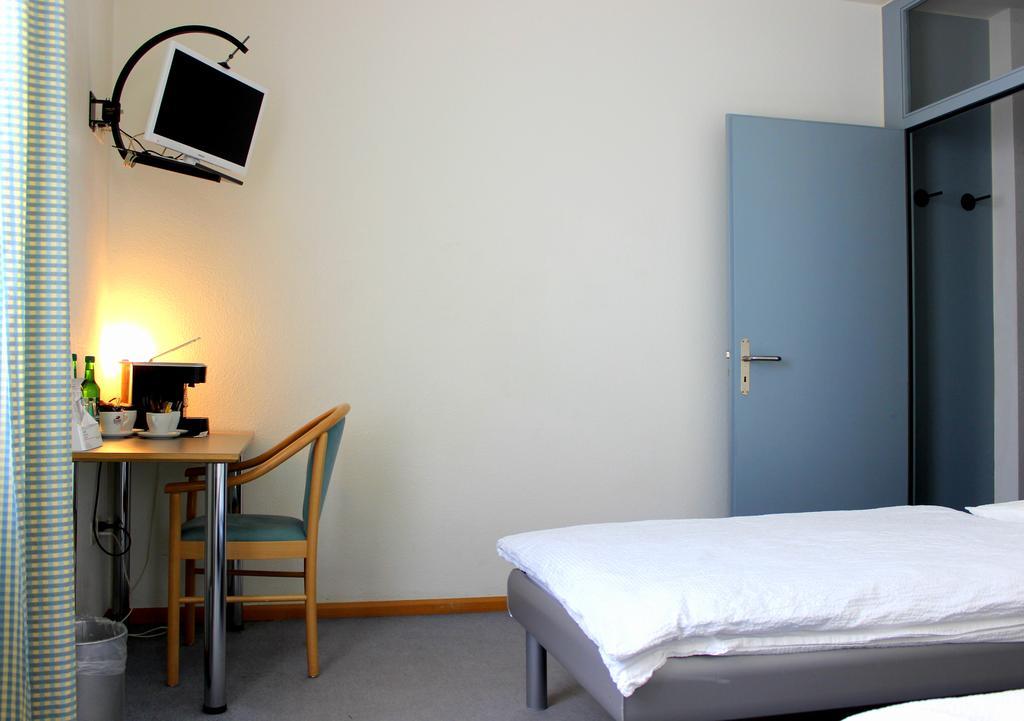 Hotel Muenchnerhof บาเซิล ภายนอก รูปภาพ